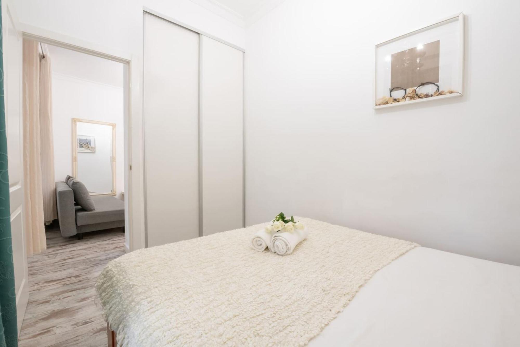 Apartamentos Day Madrid Plaza De Espana Centro Gran Via Sol Malasana Exterior photo